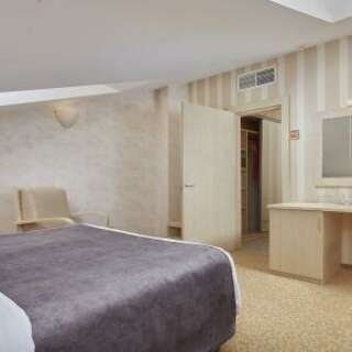 Гостиница Пятый угол Санкт-Петербург Номер на мансарде-3