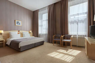 Гостиница Пятый угол Санкт-Петербург Улучшенный двухместный номер Делюкс с 1 кроватью или 2 отдельными кроватями-1